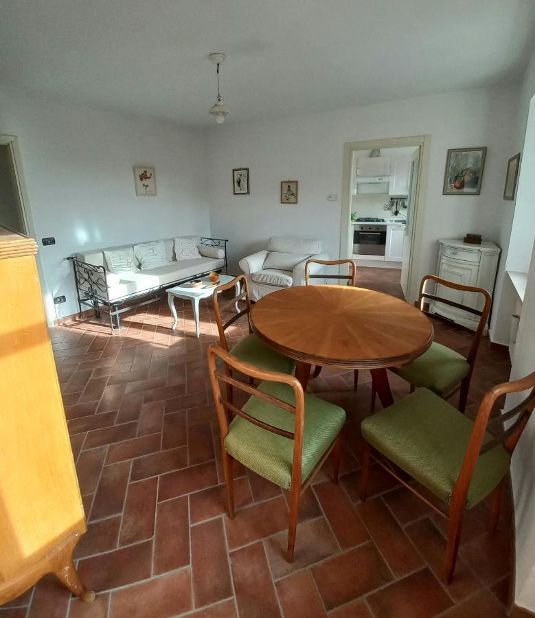 Il Giardino Di Olivia Lägenhet Guarene Exteriör bild