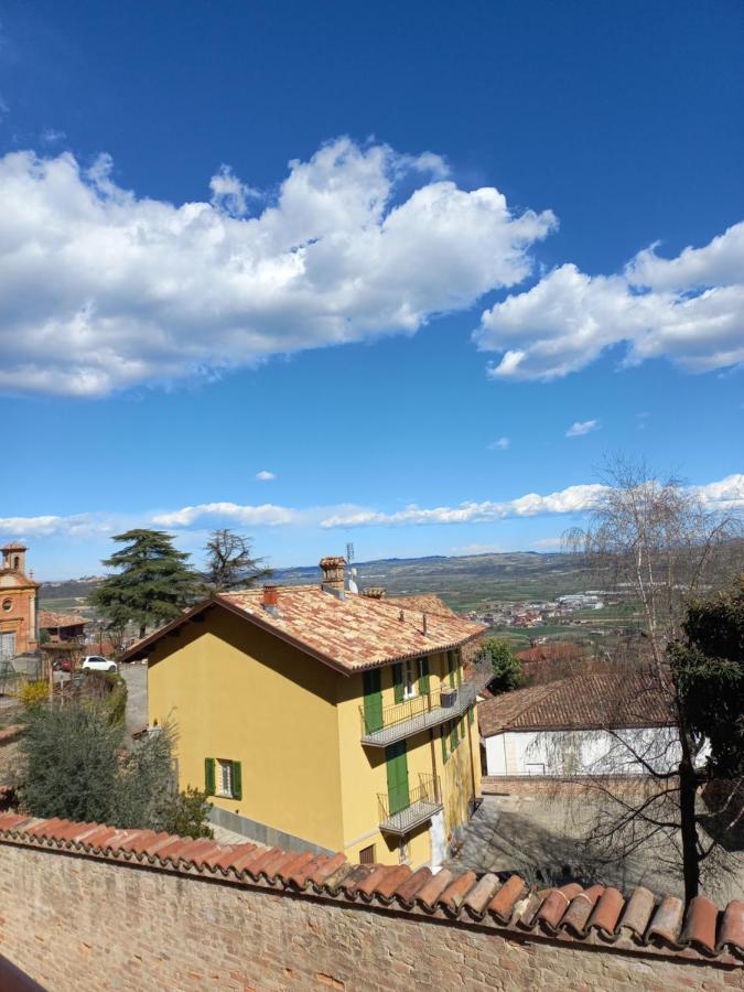 Il Giardino Di Olivia Lägenhet Guarene Exteriör bild