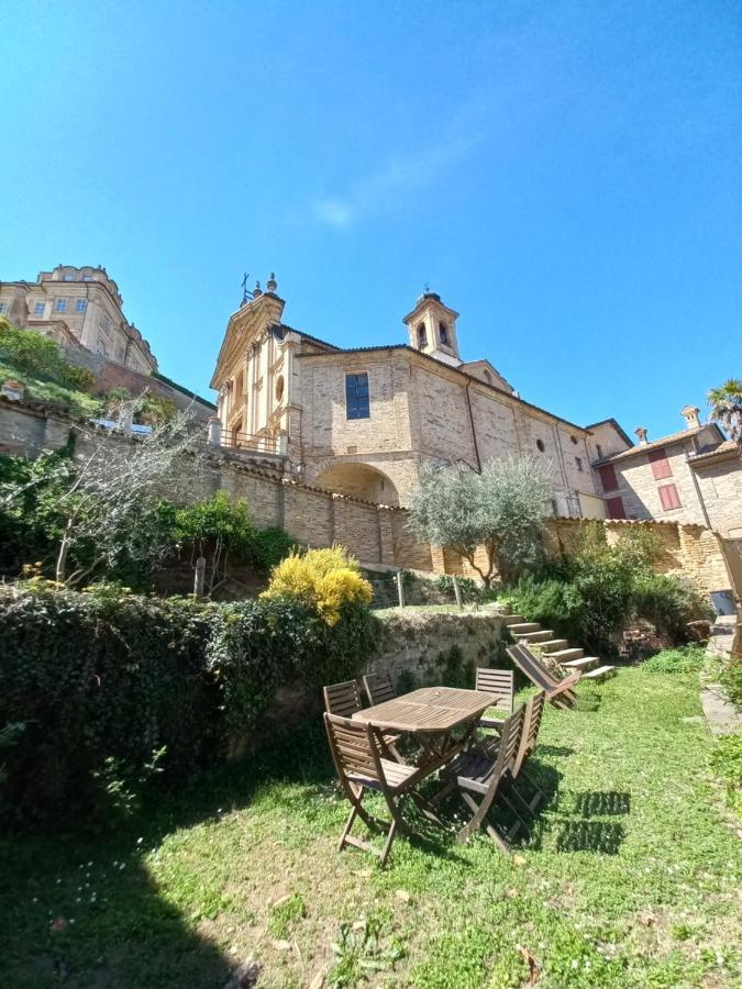 Il Giardino Di Olivia Lägenhet Guarene Exteriör bild