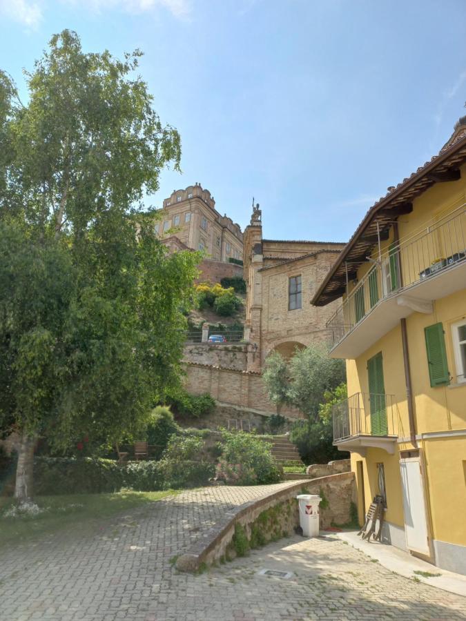 Il Giardino Di Olivia Lägenhet Guarene Exteriör bild