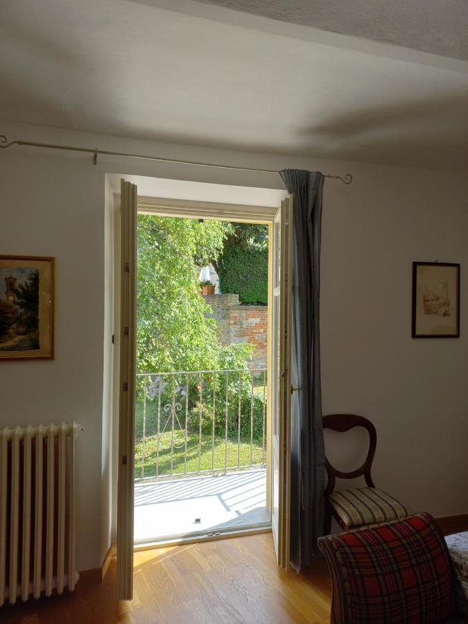 Il Giardino Di Olivia Lägenhet Guarene Exteriör bild
